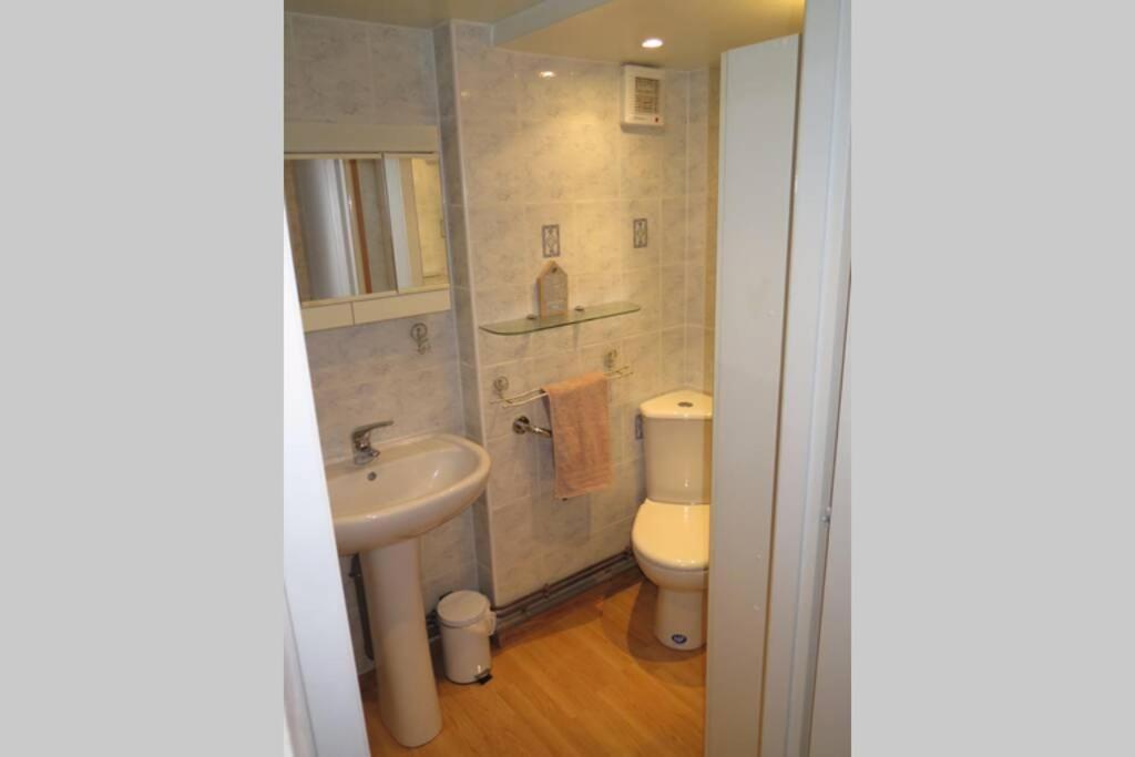 Les Petits Self Contained 2 Bedroom Apartment Molieres (Dordogne) Экстерьер фото