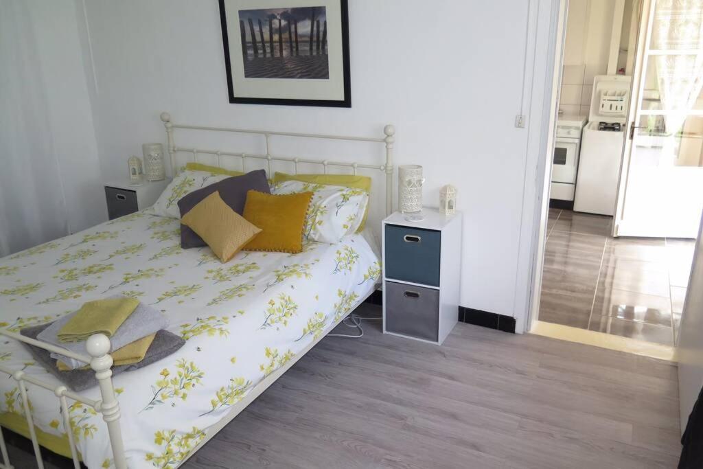 Les Petits Self Contained 2 Bedroom Apartment Molieres (Dordogne) Экстерьер фото