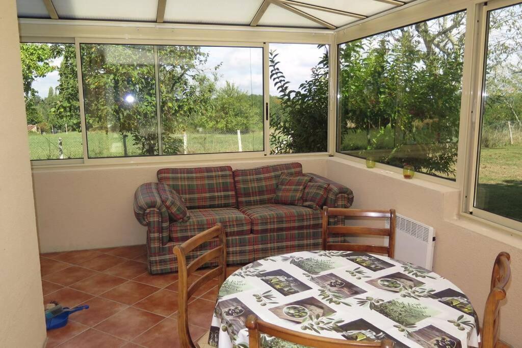 Les Petits Self Contained 2 Bedroom Apartment Molieres (Dordogne) Экстерьер фото
